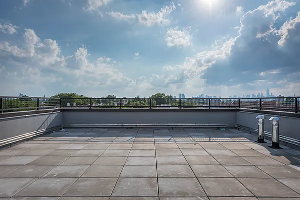 Rented by Nooklyn NYC LLC | media 20