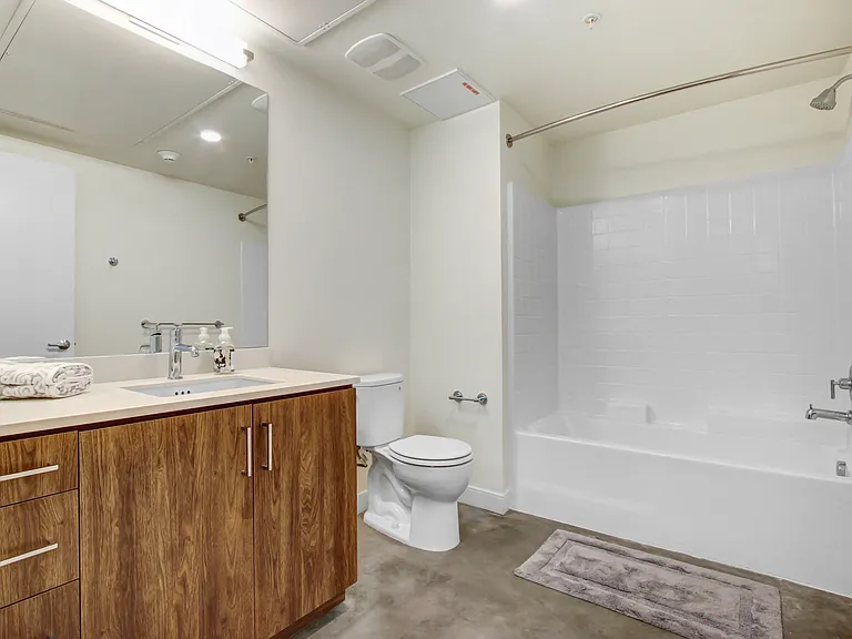 Watermark Apartments — Photo 62
