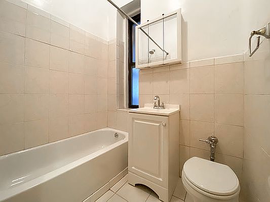 5th image of 342 W 56th St APT 4E