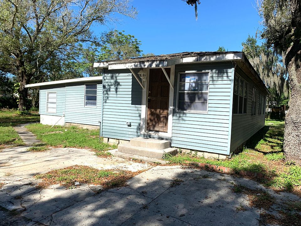 1st image of 6210 N 49th St