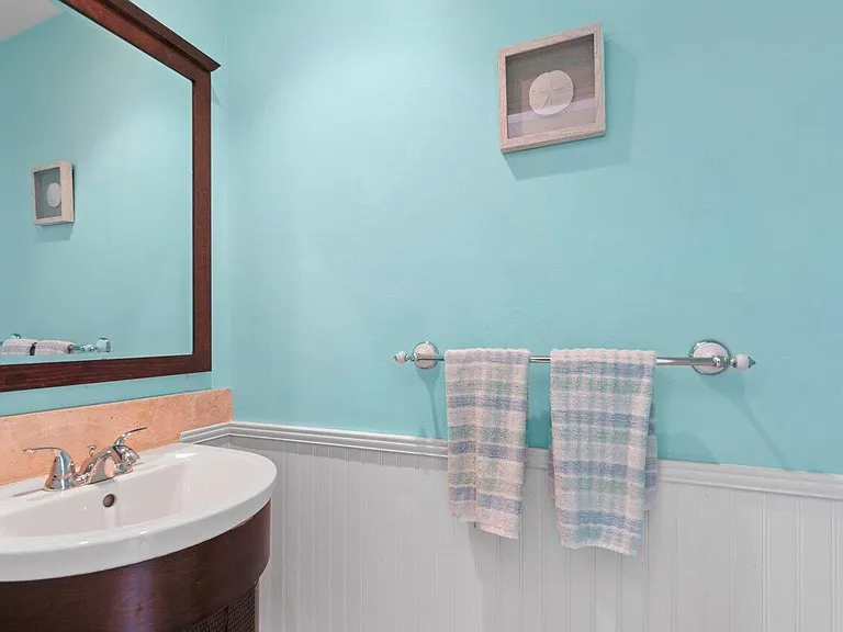 842 SE 19th Ave #103 — Photo 14