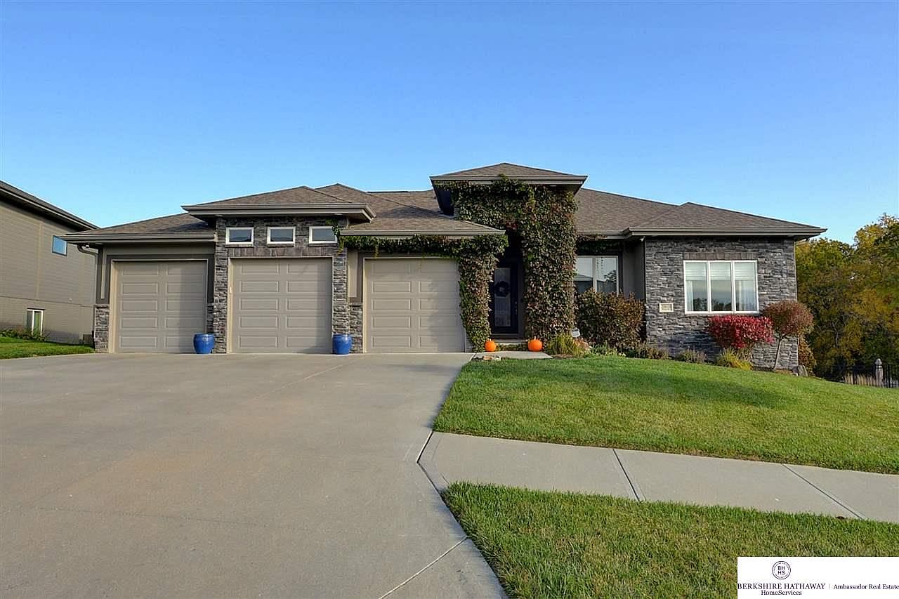 20618 Pine St, Elkhorn, NE 68022 Zillow