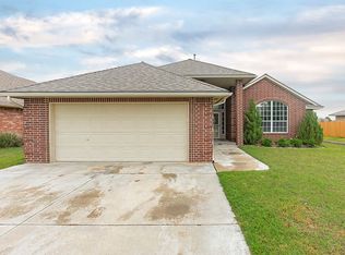 15936 Vicki Dr, Oklahoma City, OK 73170