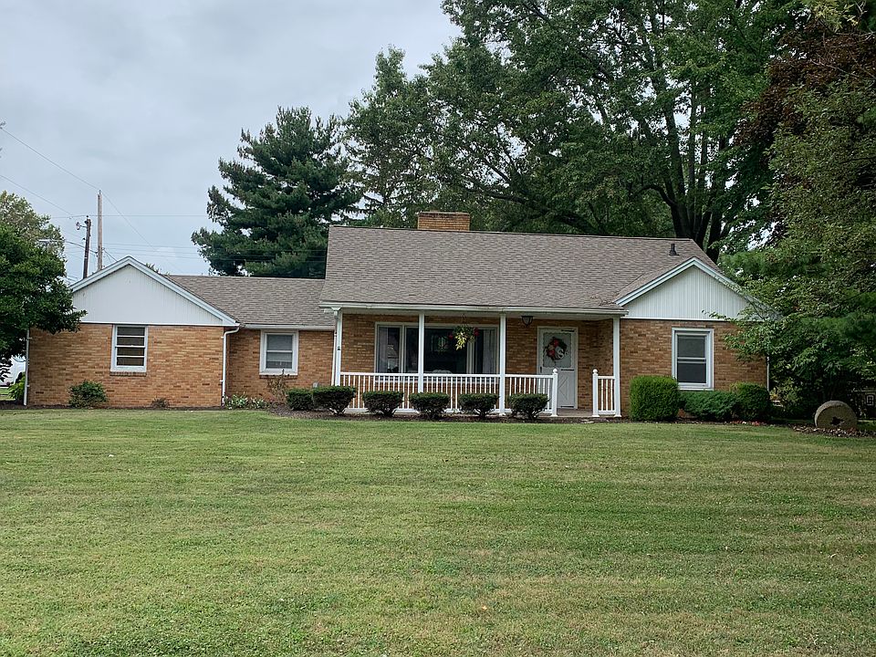 1st image of 10 Windemere Dr