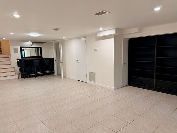 3rd image of 3402 Brookside St Floor 1