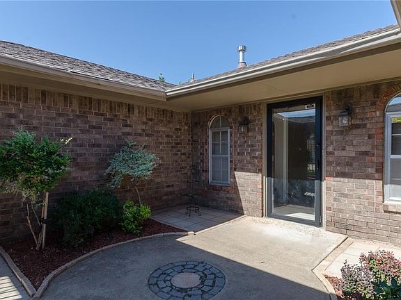 Another view of the nice court yard and the front door.