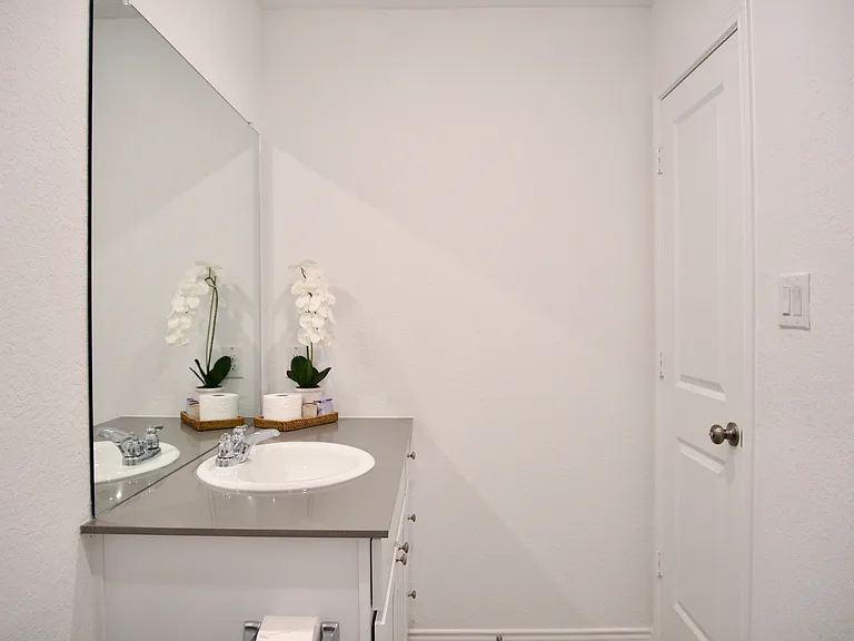 7627 Chancery Gate — Photo 27