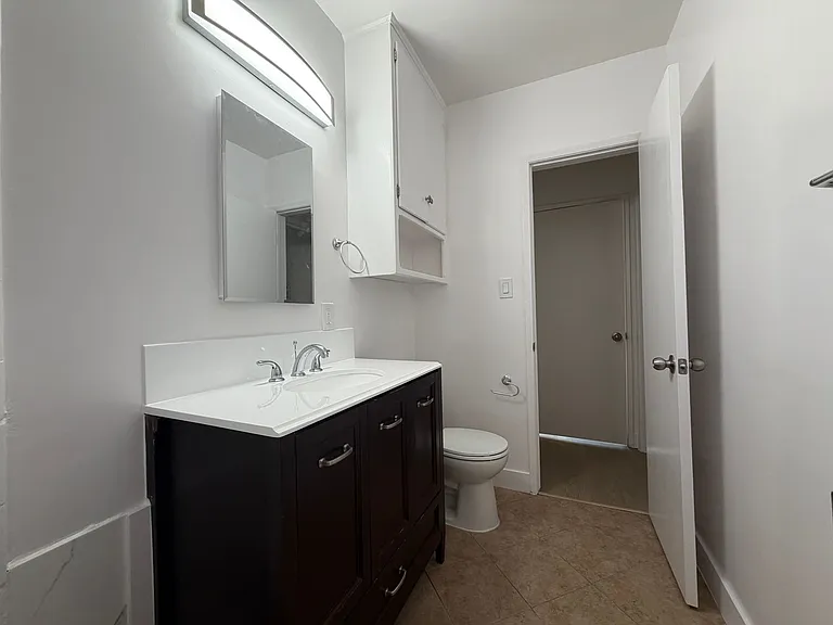 1315 N Columbus Ave. — Photo 13