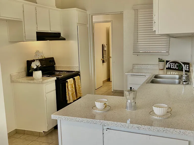 6764 Los Verdes Dr #6766-4 — Photo 3