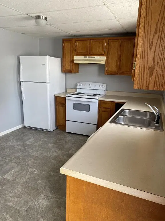 600 W Jackson St — Photo 2