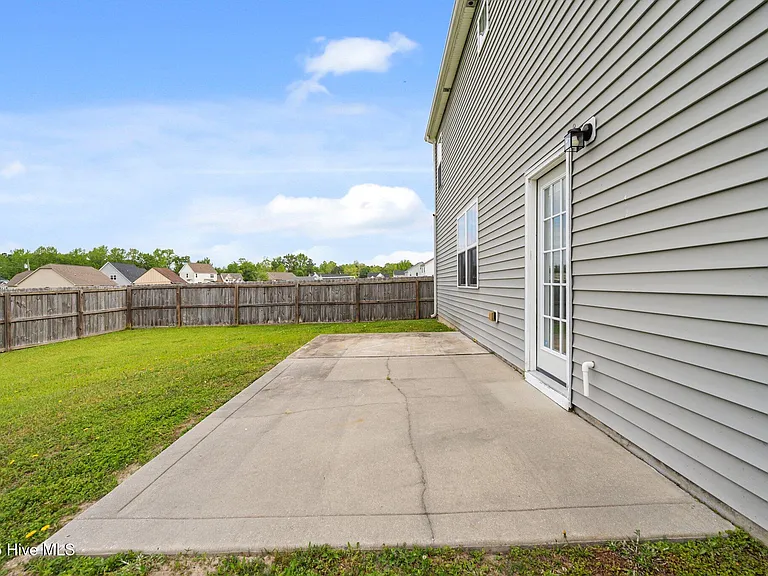 112 Moss Creek Dr — Photo 43