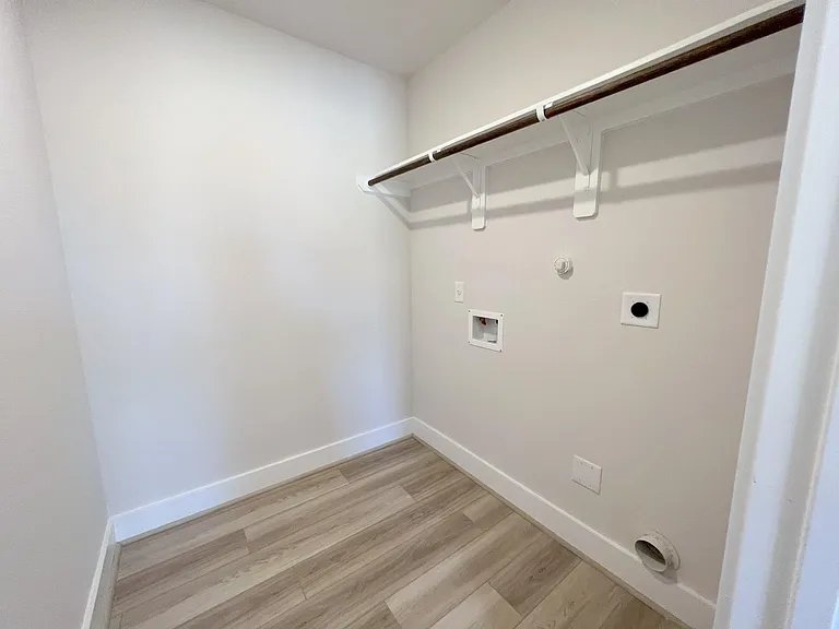 7002 Cedar Breeze Ct — Photo 11