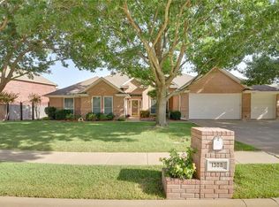 1308 Waterwood Dr, Mansfield, TX 76063