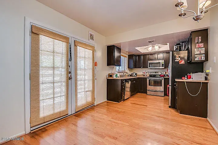 2521 S Maple Ave #104 — Photo 6