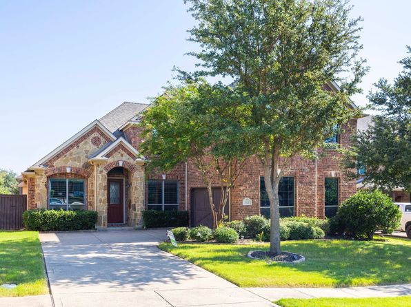 513 Royal Glade Dr