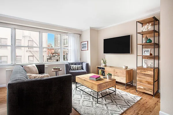 Sold by Stribling | media 10