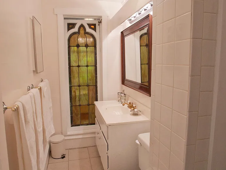 87 Druid Cir NE #B — Photo 8