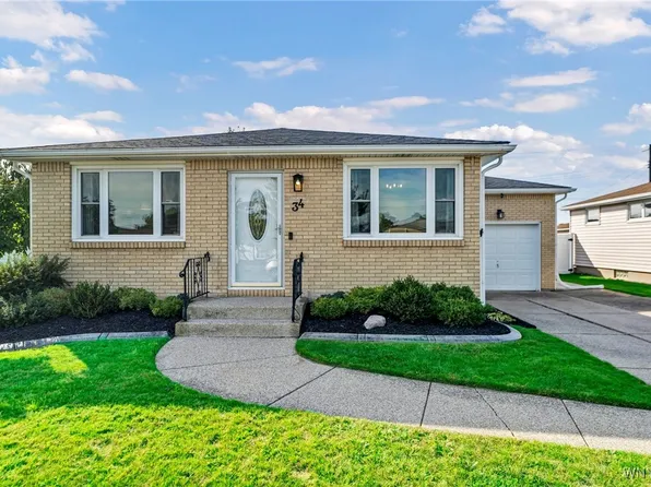 34 Helenbrook Ln, Depew, NY 14043