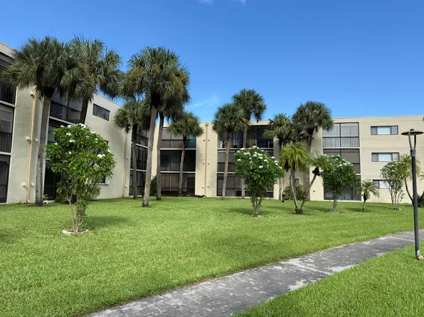 5130 Las Verdes Cir APT 301, Delray Beach, FL 33484