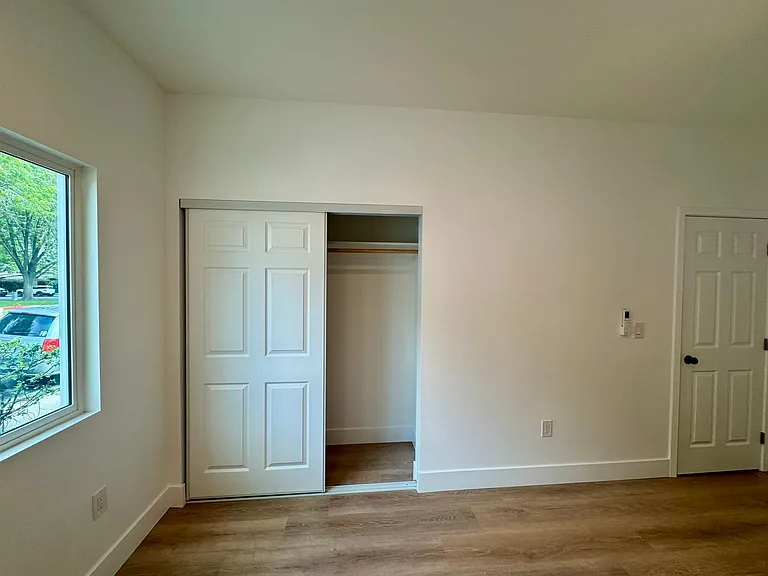 5250 Los Altos Plaza — Photo 20