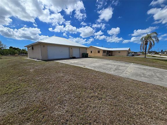 4th image of 10075 Bentley Ave