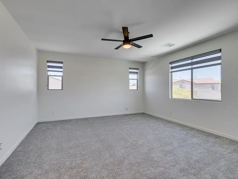 6915 Fordham Creek St — Photo 39