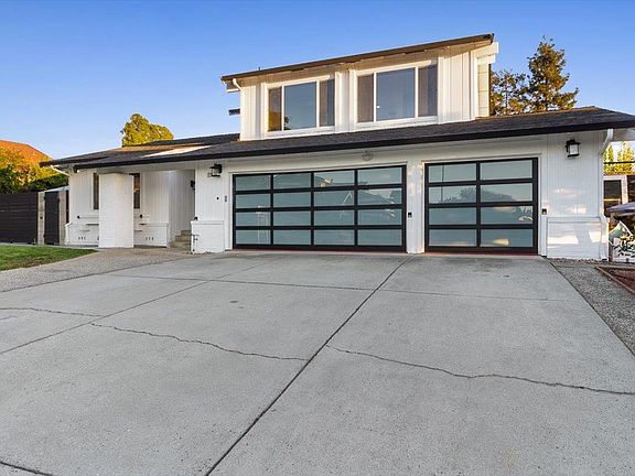 2nd image of 3298 Knightswood Way