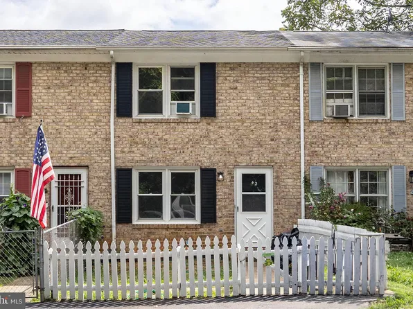 42 North St, Front Royal, VA 22630