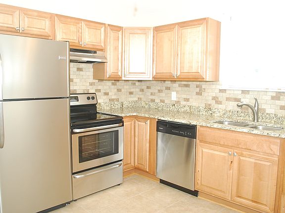 4th image of 5505 Bon Air Cir