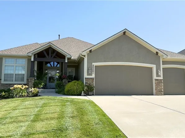 20501 W 112th Ter, Olathe, KS 66061