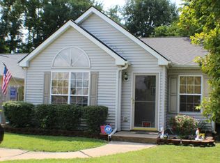 1052 Parkside Dr, Georgetown, KY 40324