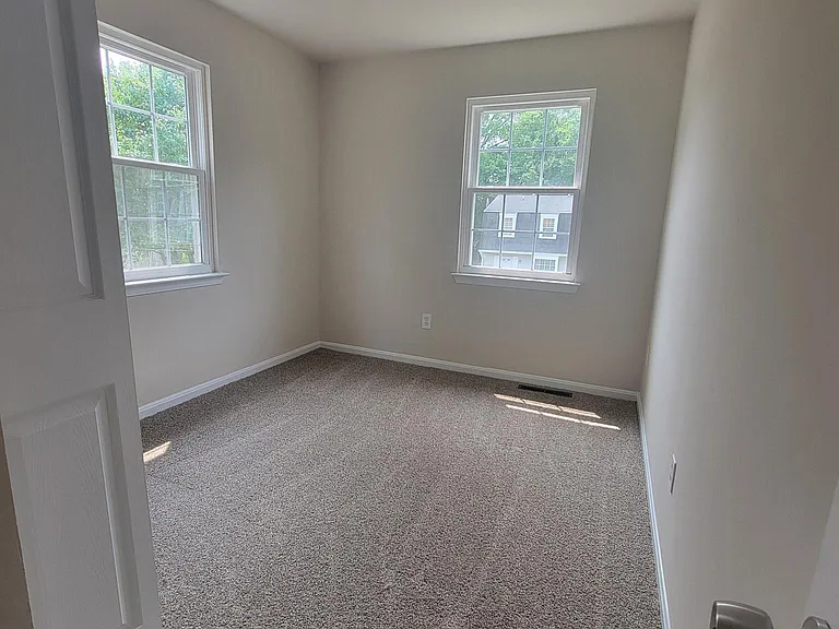 3381 Ryon Ct — Photo 9
