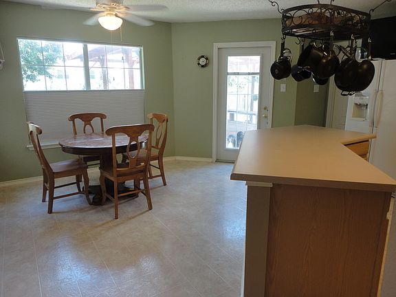 5th image of 1612 Willow Top Dr