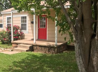 923 Hickory St, Altus, OK 73521