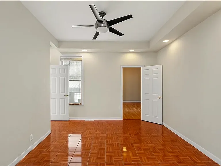 197-199 Dorchester St #1 — Photo 6