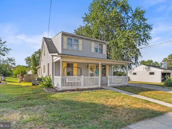 145 W Myrtle St, Littlestown, PA 17340