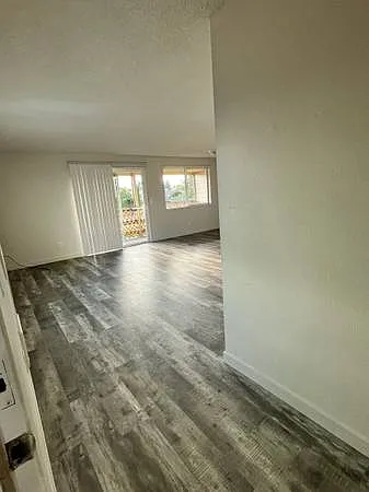 810 S Holladay Dr #18