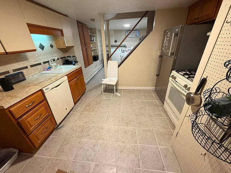 36 Sussex St #1 — Photo 33