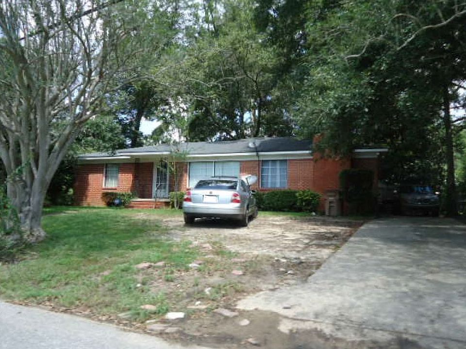 2nd image of 3108 Angus Dr N