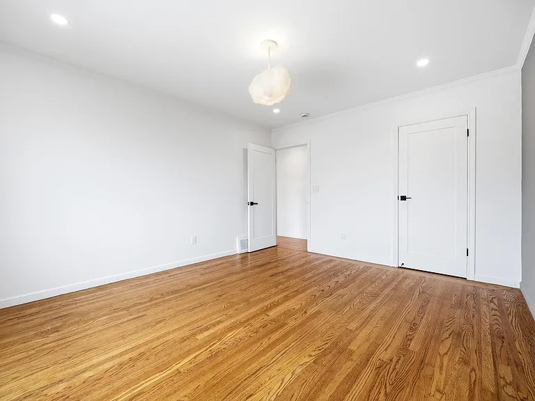 2151 31st Ave — Photo 10