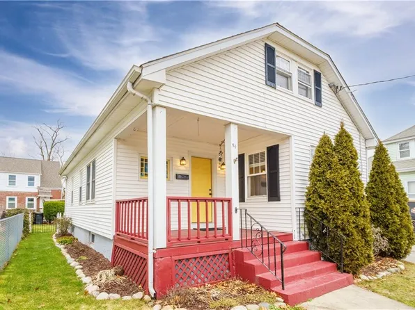 94 Ingleside Ave, Cranston, RI 02905