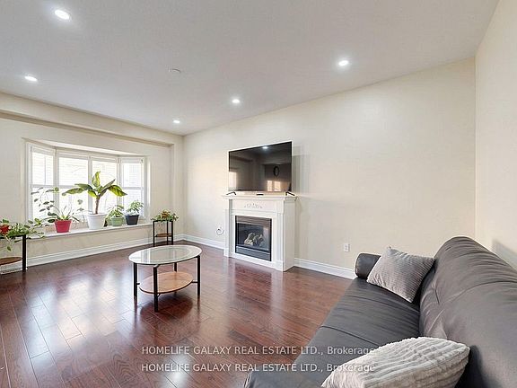 5th image of 1871 Arborwood Dr