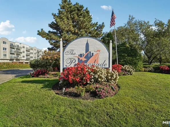 129 The Promenade, Edgewater, NJ 07020