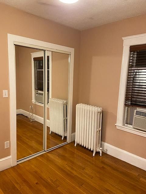 2nd image of 510 Weld St #1