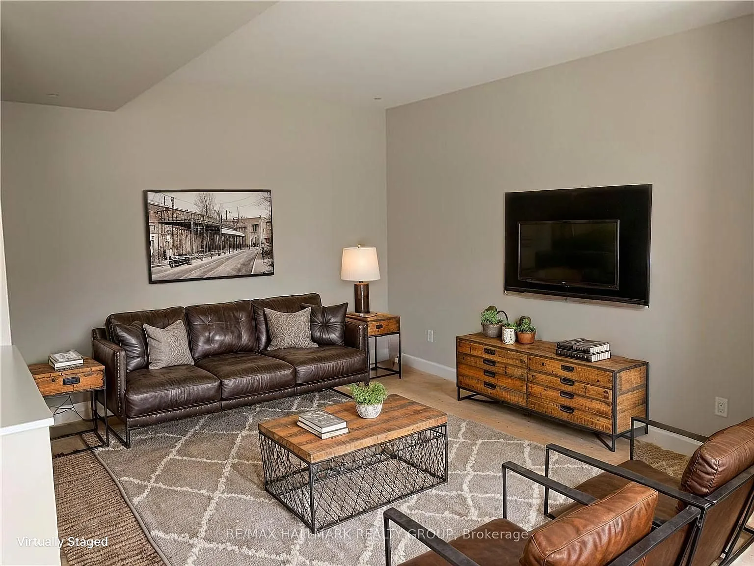 2 bed, $2,350 — Photo 3