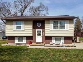 317 E 2nd St, Wilton, IA 52778