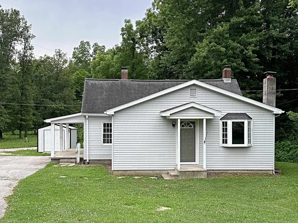 905 W Broadway St, Loogootee, IN 47553