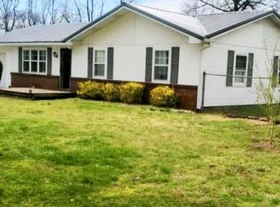 1613 Sidney St, Malden, MO 63863