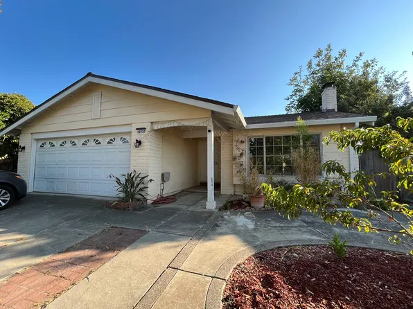 32727 Mono Lake Ln, Fremont, CA 94555