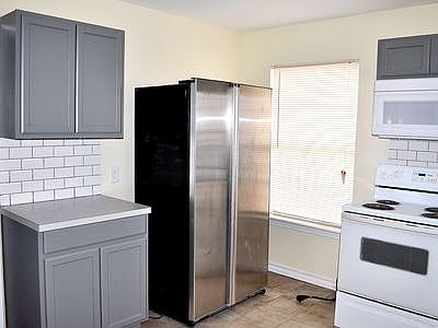 Kitchen Newly Remodeled